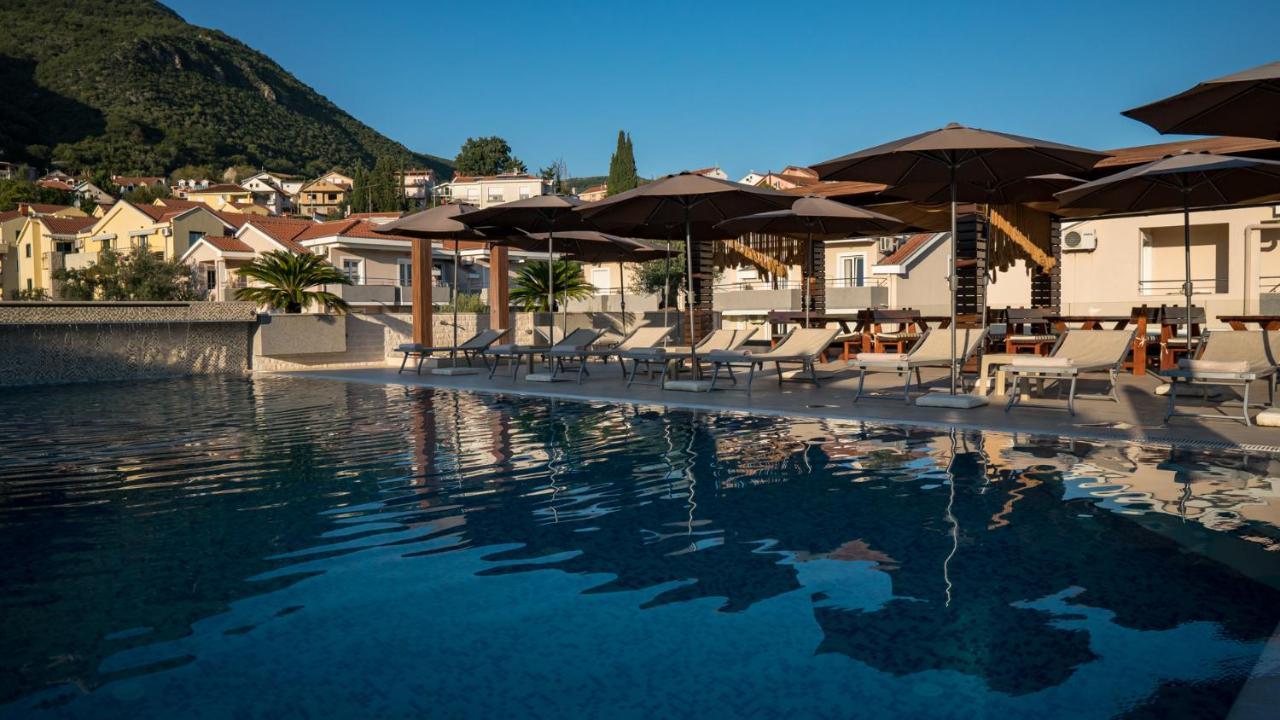 Sun Village Aparthotel Herceg Novi Eksteriør bilde