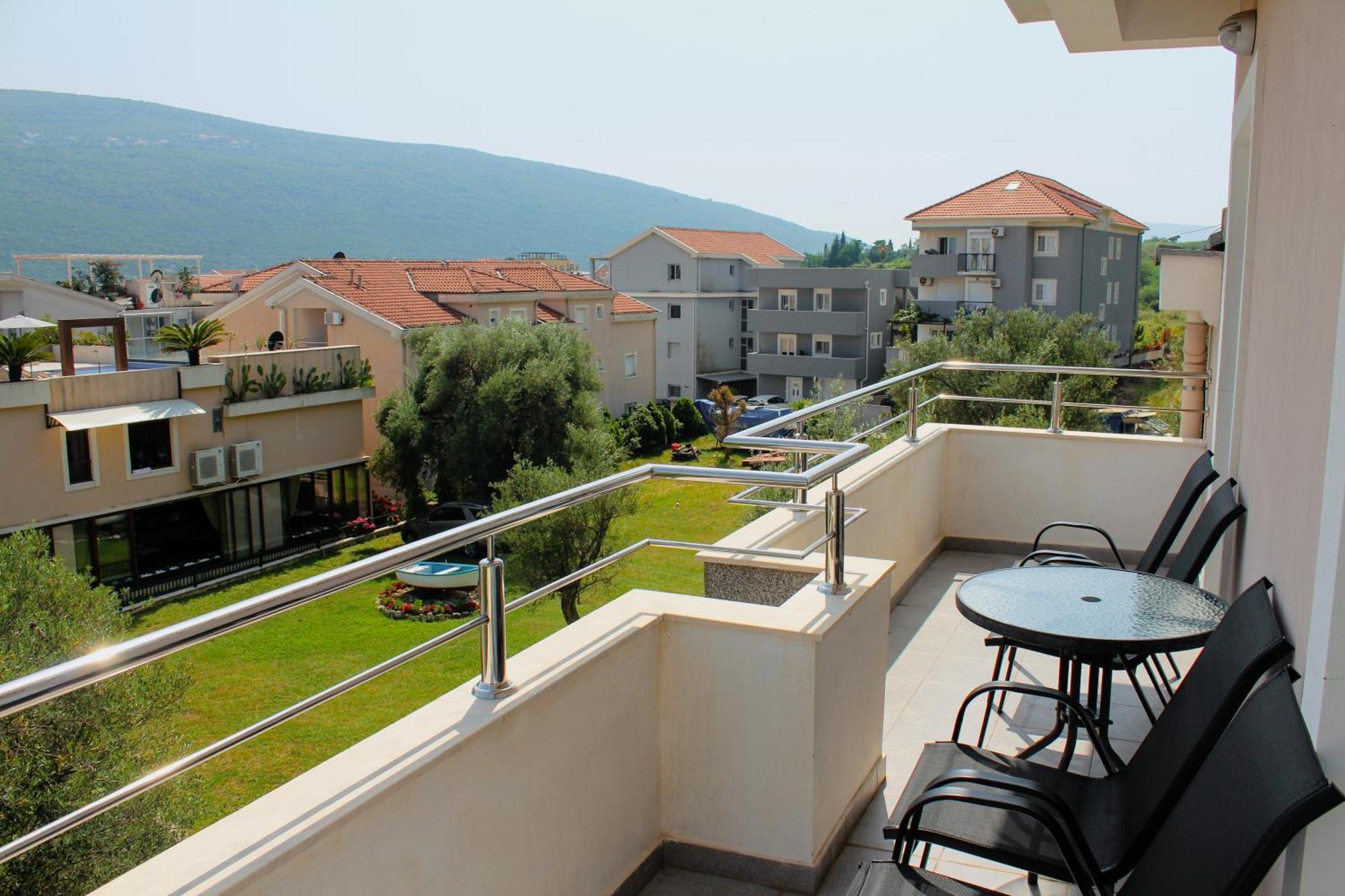 Sun Village Aparthotel Herceg Novi Rom bilde